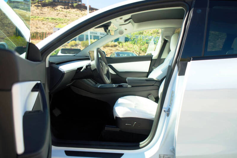 2022 Tesla Model Y Long Range