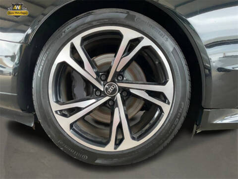 2022 Audi e-tron GT quattro Premium Plus