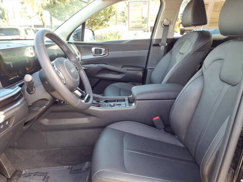 2025 Kia Sorento EX