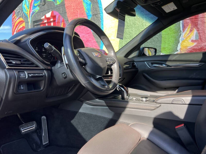 2022 Cadillac CT5 Sport