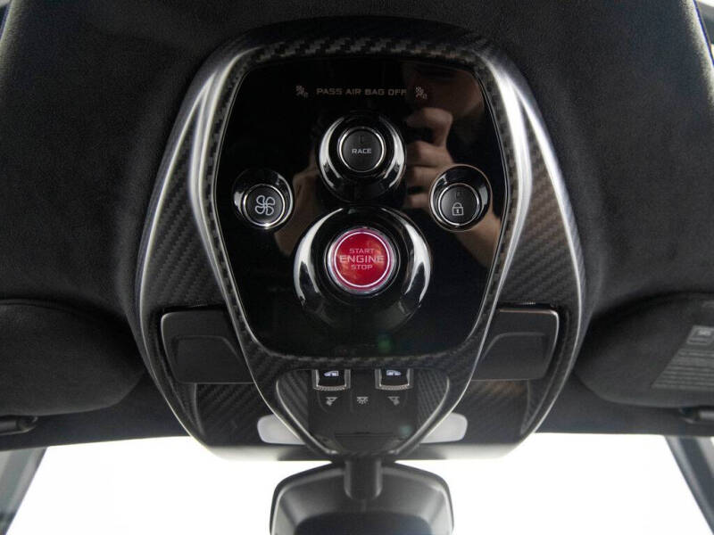 2019 McLaren Senna