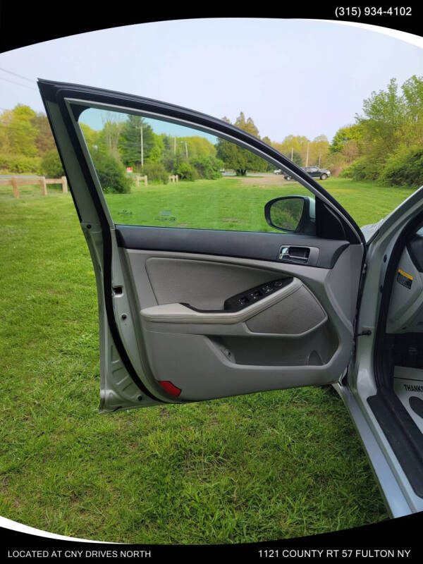 2011 Kia Optima EX Turbo