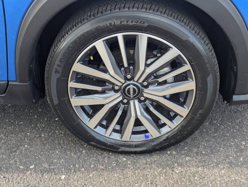 2024 Nissan Kicks SV