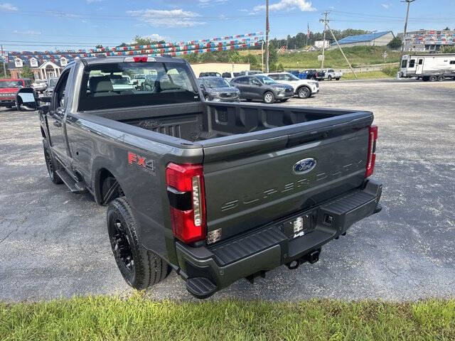 2025 Ford F-350 Super Duty XL
