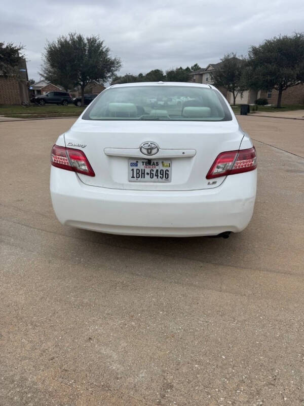2011 Toyota Camry LE