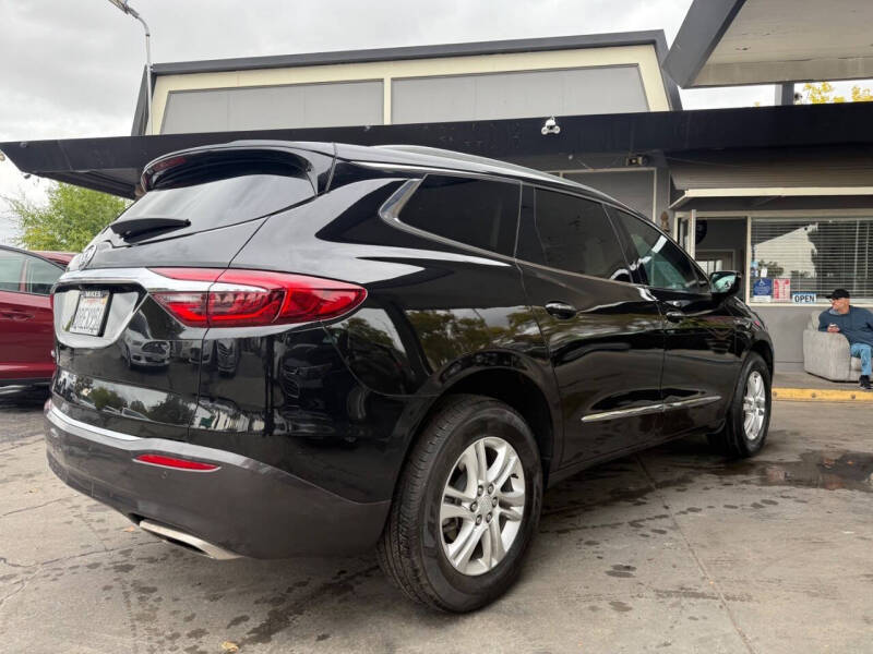 2020 Buick Enclave Essence