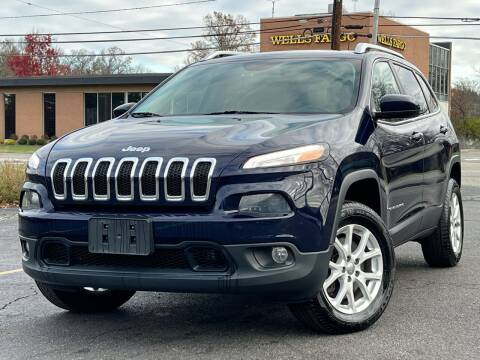 2014 Jeep Cherokee for sale at MAGIC AUTO SALES in Little Ferry NJ