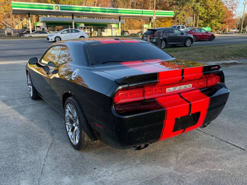 2009 Dodge Challenger SRT8
