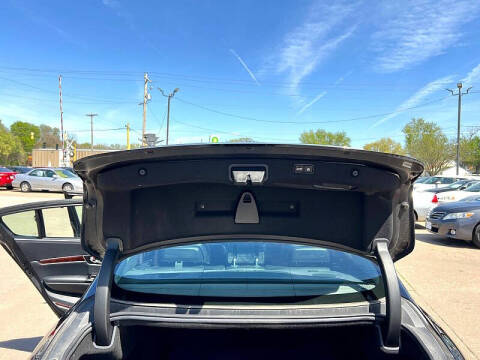 2015 Kia K900 Luxury