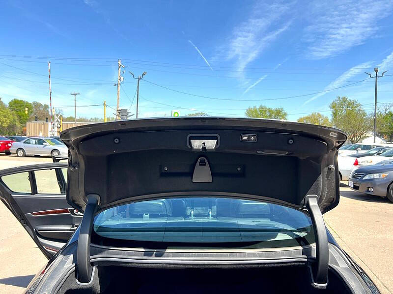 2015 Kia K900 Luxury