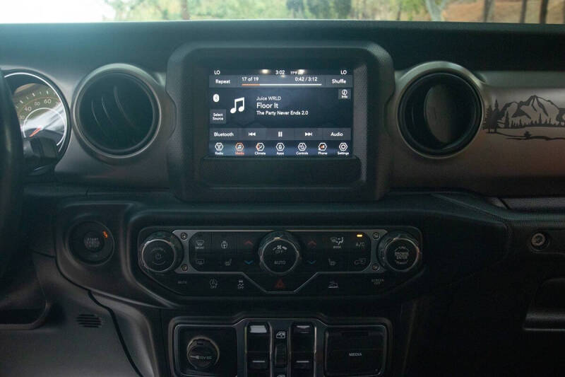 2020 Jeep Gladiator Sport S