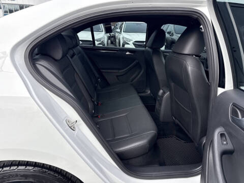 2018 Volkswagen Jetta 1.8T SE Sport