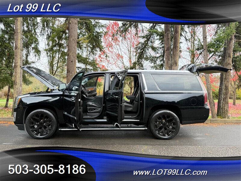 2017 Cadillac Escalade ESV Premium Luxury