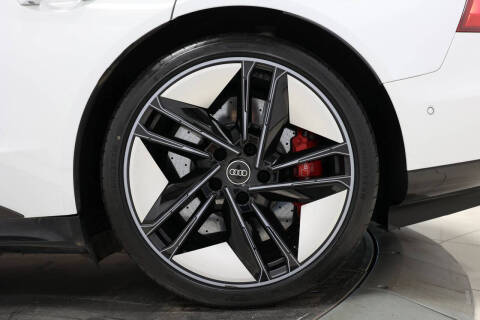 2022 Audi RS e-tron GT quattro