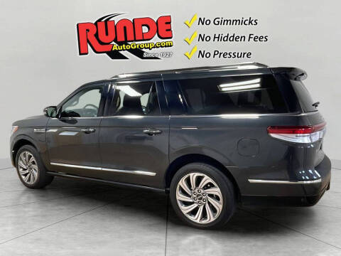 2023 Lincoln Navigator L Reserve