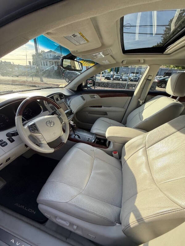 2011 Toyota Avalon