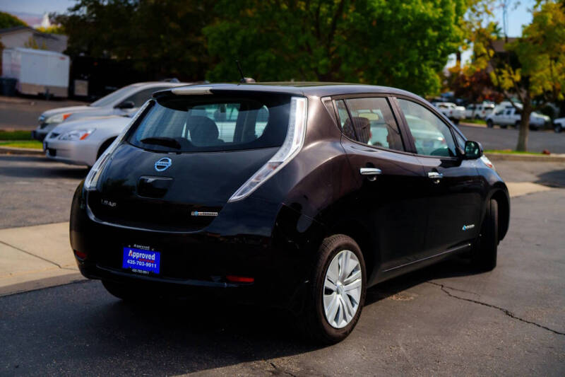 2015 Nissan LEAF