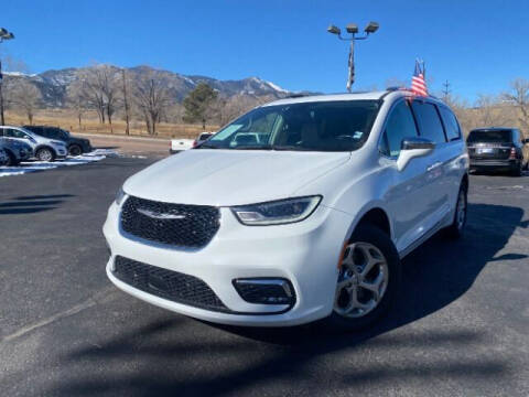 2021 Chrysler Pacifica for sale at Lakeside Auto Brokers in Colorado Springs CO