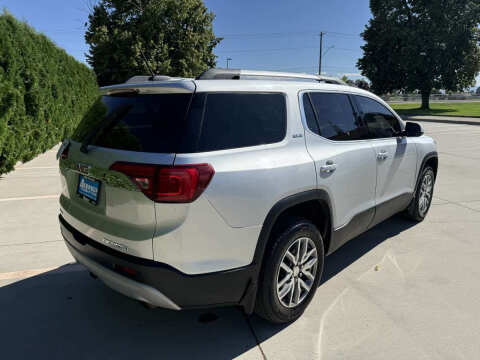 2017 GMC Acadia SLE-2