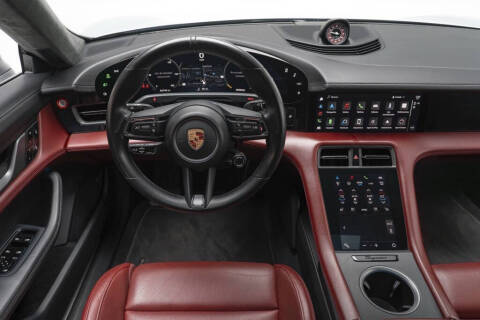 2020 Porsche Taycan Turbo