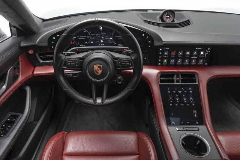 2020 Porsche Taycan Turbo