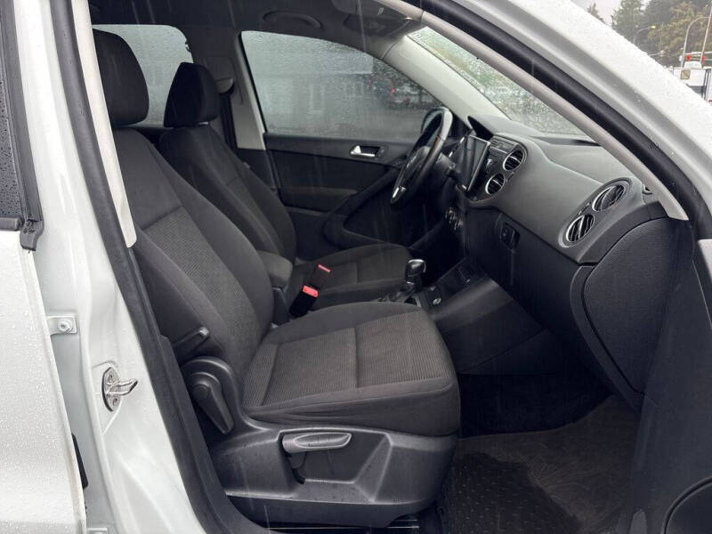 2018 Volkswagen Tiguan Limited 2.0T 4Motion