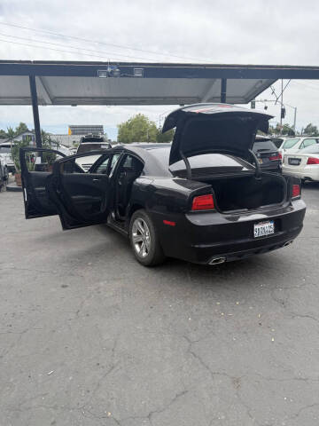 2014 Dodge Charger SE