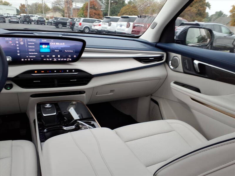 2025 Buick Enclave Avenir