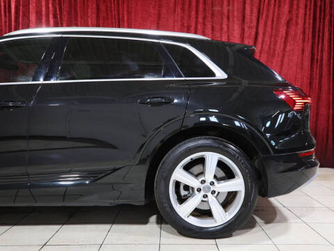 2019 Audi e-tron quattro Premium Plus