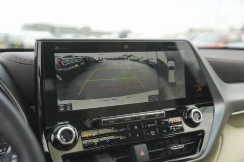 2022 Toyota Highlander Platinum