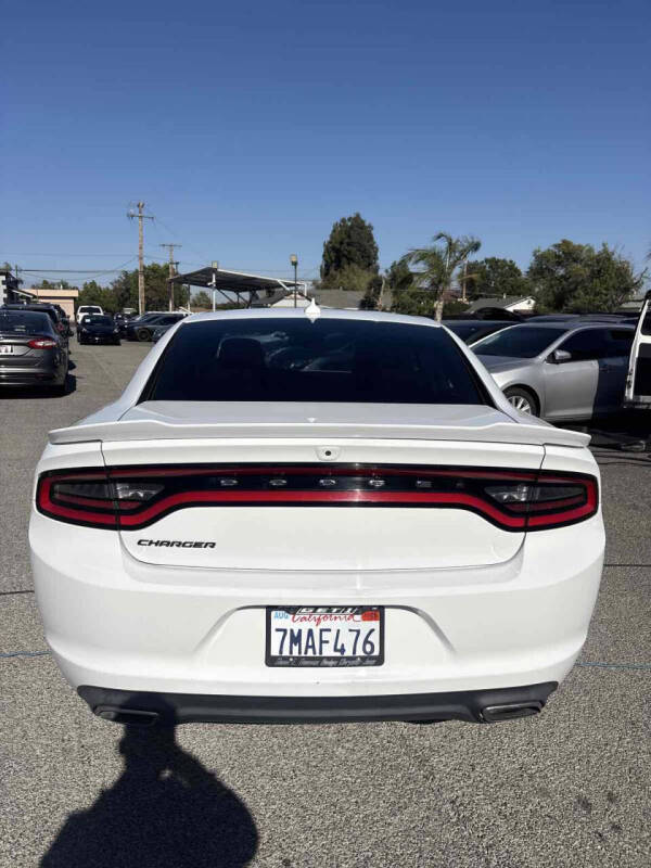 2015 Dodge Charger SXT