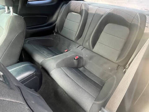 2017 Ford Mustang V6