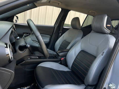 2021 Nissan Kicks SR