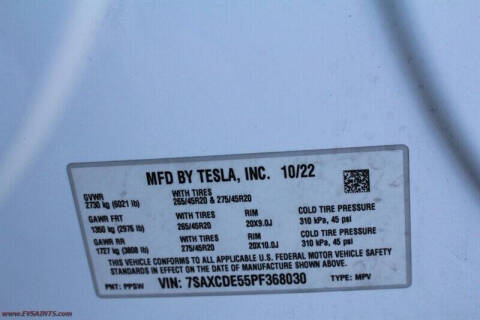2023 Tesla Model X Standard Range