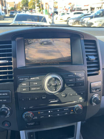 2010 Nissan Pathfinder SE