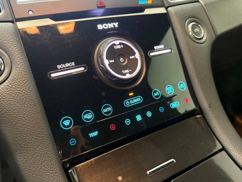 2019 Ford Taurus Limited