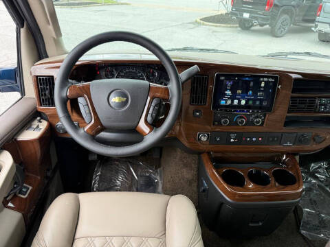 2025 Chevrolet Express 2500