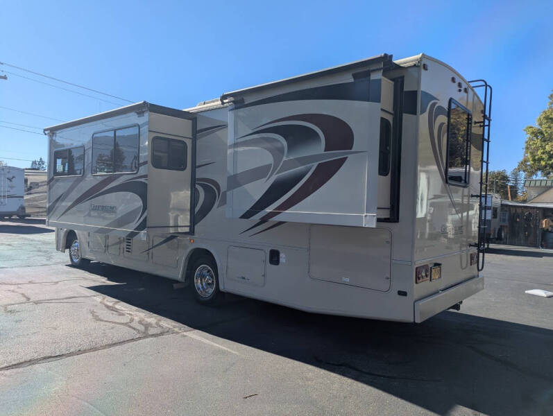2016 Georgetown GT3 30X / 31ft