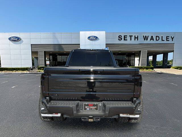 2023 Ford F-450 Super Duty Platinum