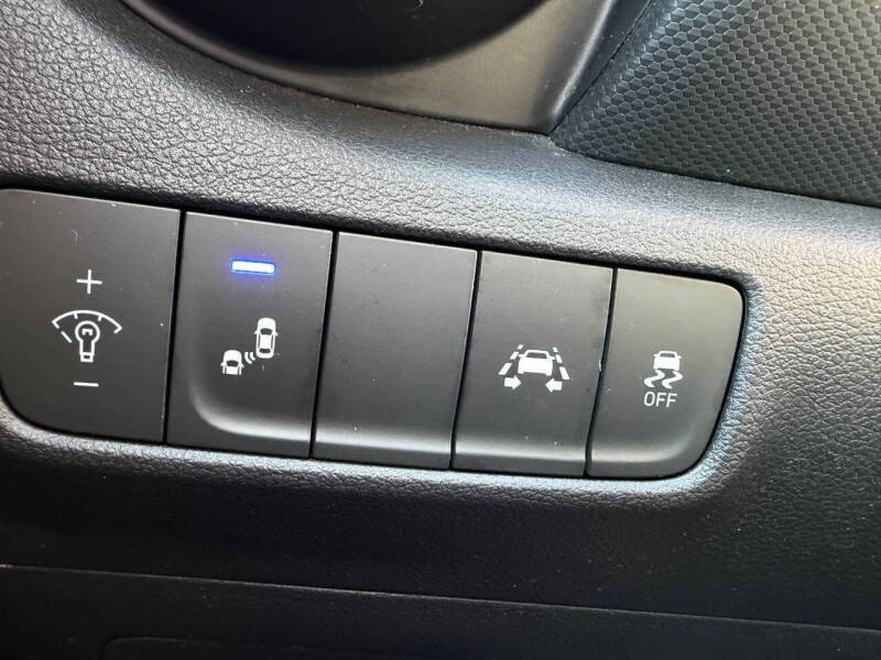 2020 Hyundai Kona SEL