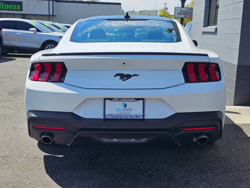 2024 Ford Mustang EcoBoost