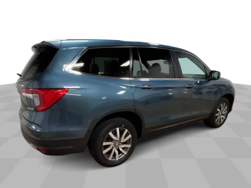 Used 2020 Honda Pilot EX with VIN 5FNYF6H31LB038071 for sale in Hazel Green, WI