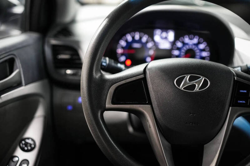 2016 Hyundai Accent SE