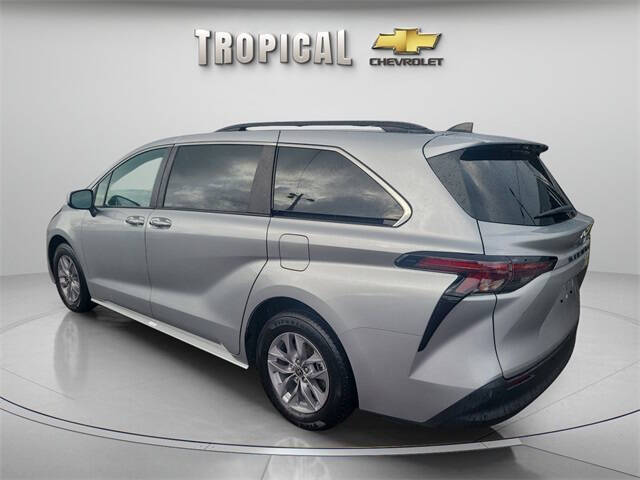 2023 Toyota Sienna