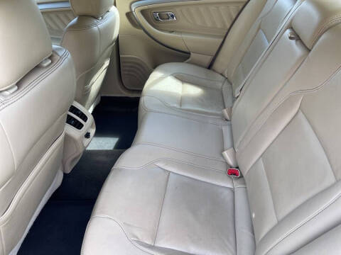 2014 Ford Taurus SEL