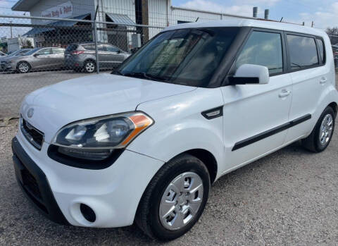 2013 Kia Soul for sale at Al's Motors Auto Sales LLC in San Antonio TX