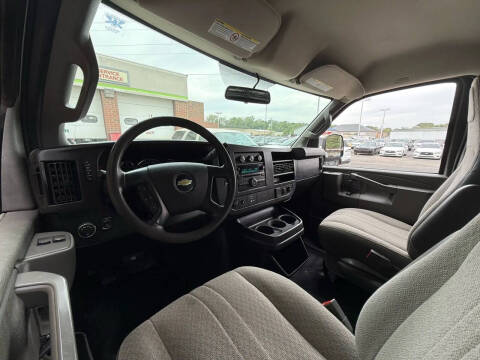 2016 Chevrolet Express 2500