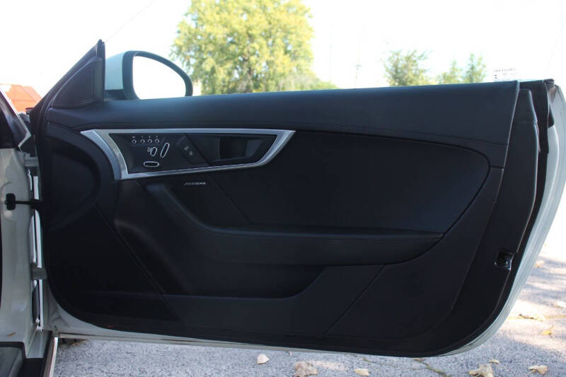 2018 Jaguar F-TYPE 296HP