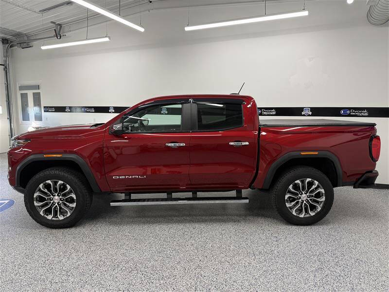 2023 GMC Canyon Denali