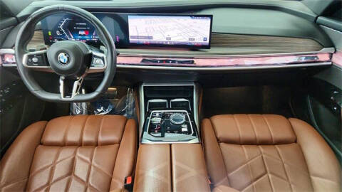 2023 BMW 7 Series 740i